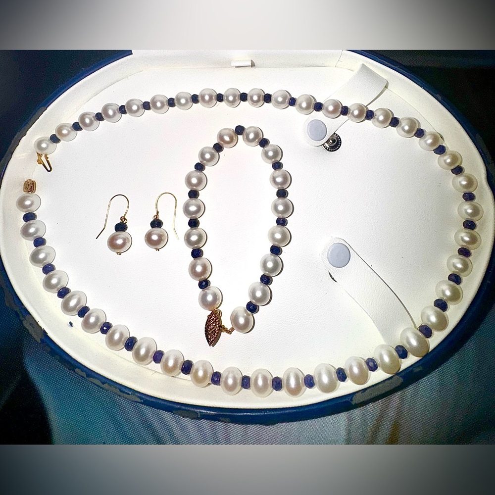 Freshwater cultured Pearl Jewelry Set